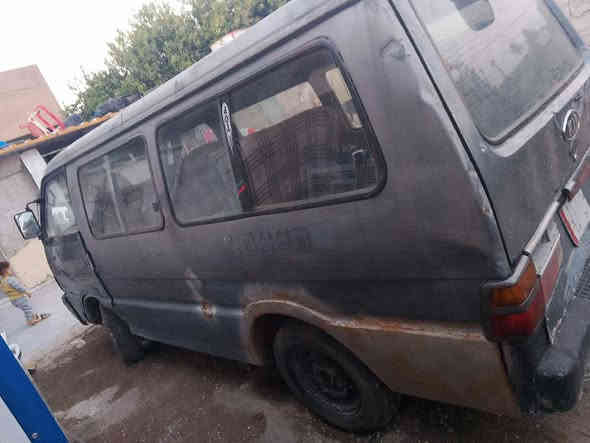 السلام عليكم كيا بسته موديل 1994رقم ديالى الماني مصفره هيىه وغرامات كير ومحرك وكسل وتخم تاير مكفول شرط التحويل مكان السياره ديالى الخالص هاتف ***********السعر 20
