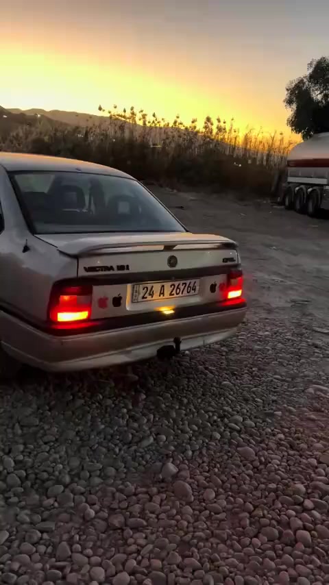 فكترا موديل 94 مكينه 18 كير عادي كيرمكينه شرط تحويل غرامات شرط سنوي جديد رقم جديد هزه جديد سياره بدون دعم صبخ فقط بيها باب واحد صبخ عراقي ماباقي بلادي ايبي اس سلايت عنوان سياره قضاء بردرش دهوك سعرها 50 بيها مجال بسيط ***********
