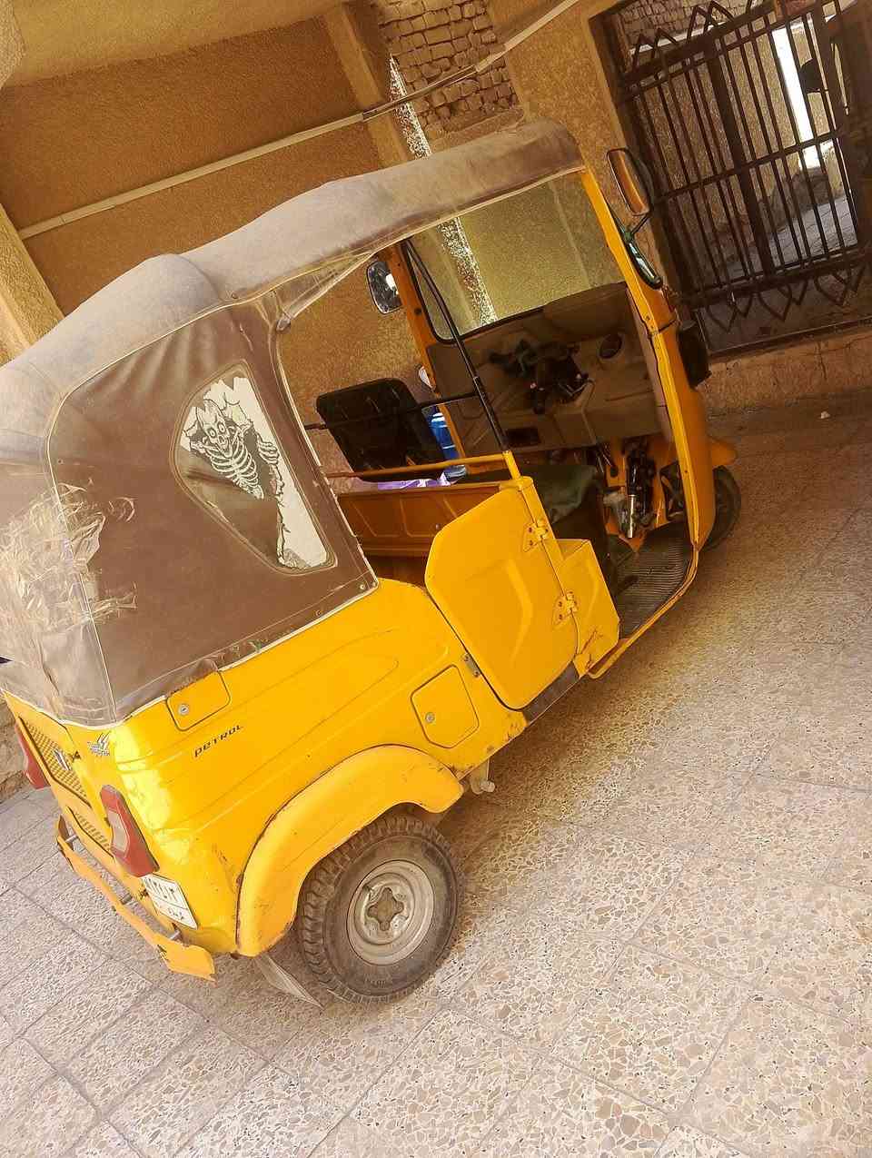 تكتك موديل 21 تفاصيل كلها خاص سعر 6.800 رقمها كربلاء
رقم ***********
