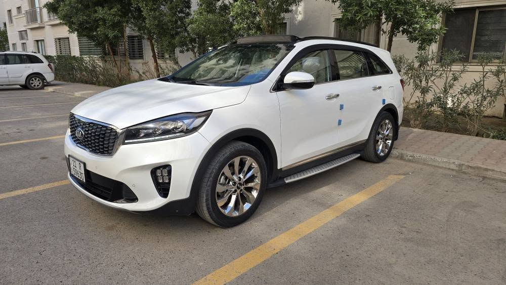 سلام عليكم 
للاستفسار اتصال *********** 
للبيع سورنتو 2019 شكل 2020 ماشيه 54 حقيقي وشرط الفحص من الصفر على ايد وحده  سياره كفاله عامه من الصبغ والبارد والفتح والتبديل والحالوب حتى الدعاميات مكفوله  
مواصفات فول بنراما بصمه هاند بريك دكمه اوتو هولد بردات خلفيه 
شاحن تلفون وايرليس شاشه كامره دواره حساسات خلفي امامي كراسي كهرباء جلد ومغلفات 
7 راكب تبريد 3 قطع 
محرك V6  3500  جديد لوك على الشركه مامفتوح بي برغي والكير ايضأ جديد 
طخم تايرات ياباني جديد 
رقم بغداد بأسمي تحويل ثاني يوم 
سنويه وهزه ولوحات جدد 
مكاني شارع الربيع 
السعر 252  مجال بسيط 
للتواصل على الرقم *********** بغداد, العراق
