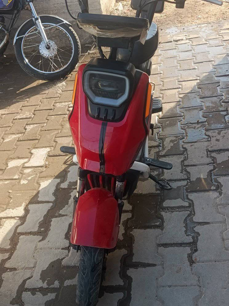 دراجه شحن شغاله و كامله بس حساس مال بريك وكف بيها ويصلح ل5 الف اريدها 250 وبيها مجال مكاني شعله


**إذا كنت صاحب هذا الإعلان وتريد حذفه لأي سبب، رجاءا أرسل رسالة إلى الدعم الفني**