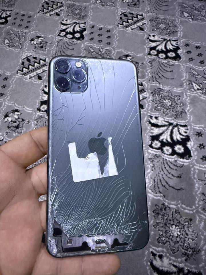 ***********
سعره 175 فيس ايدي مايشتغل ومبدل بي شاشه بلاديه هذا وضعها الباقي كله ع بلاد
