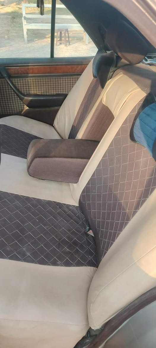 سلام عليكم مارسدس دب 300 للبيع موديل 90 بلادي مكفوله من الضربه والصبغ محرك محور بطه ديلكو 3000 تخم تاير جديد تبريد شغال كهربائيات قواعد دبل بلادي فقط جهه اليسار الامامي معمر  رقم ديالى انكليزي المكان بغداد غير متواجد ع الفيس *********** سعر 65 وبيه مجال بسيط
