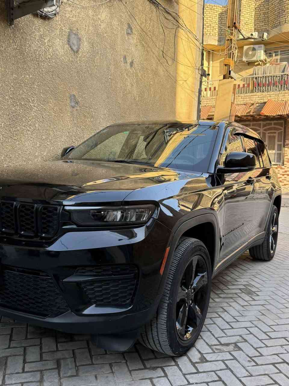 السلام عليكم جيب للبيع مديل 23اسود بلاك 5 راكب فول مواصفات فتحة رادار امامي رادار خلفي كشنات جلد وكنتارة ويل 20 جنطة كهرباء ماشية 27 ميل 
الحادث جاملغ وجزء من البنيد نفسة مصلح بدون الغد وشاصي مكفول ايرباك طاك ومصلح  السعر 305
المكان بغداد رقم الهاتف (***********)
