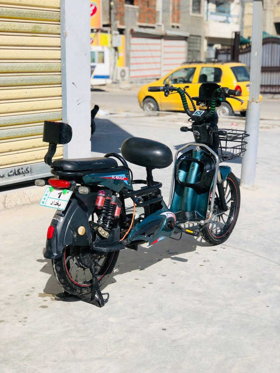 سلام عليكم دراجه حجم 20نضيفه بلاديه بيه سويج وبصمه نقصها بس باتريات ب100الف 5عدد سعرها200الف بيه مجال بسيط جدا ماكو هيج سعر بهيج نضافه مكاني غزاليه استفسار***********
