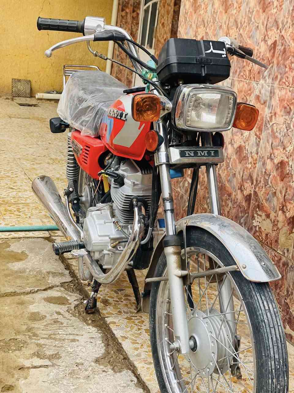 سلام عليكم شباب اصلي شلامجه موديل /23شهر/11طلعه بل اربعه وعشرين مكينه مكفوله دراجه خير من الله مكاني كوت زين لقوس تصل ع رقم ***********
