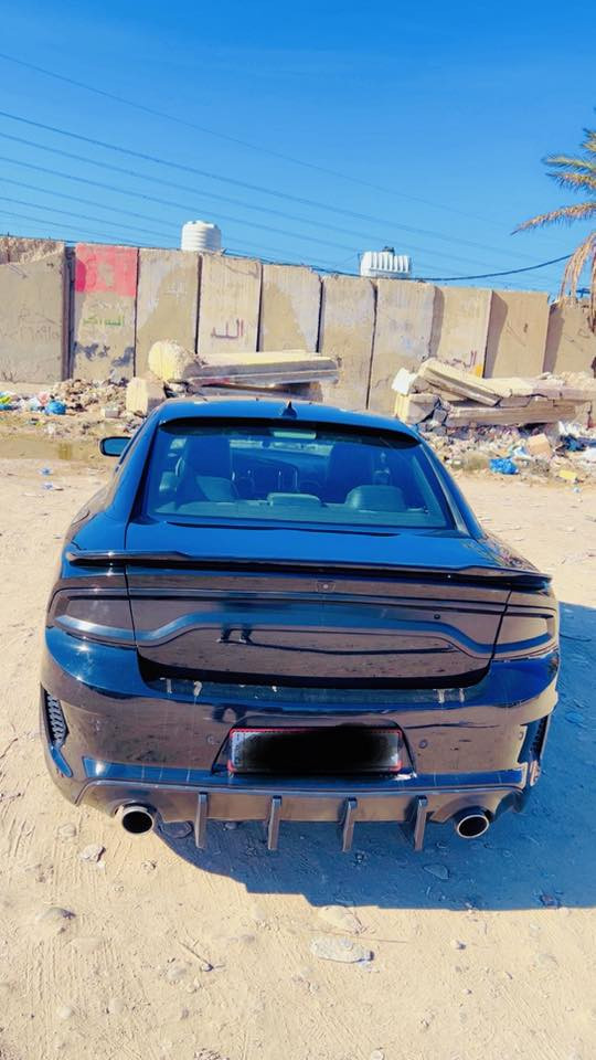 السلام عليكم جارجر 2018 ارتي حادثها بنيد وبلسونار طلع جاملغ امامي وباب السايق مصبوغات ماشية 62 عليه لدات متغير اناره داخليه صدر امامي خلفي جديد عليه دبات سود صوت يخبل السعر 200$ وبيها مجال واذا مراوس حسب القناعه السياره بأسمي تحويل ثاني يوم للاستفسار ***********
