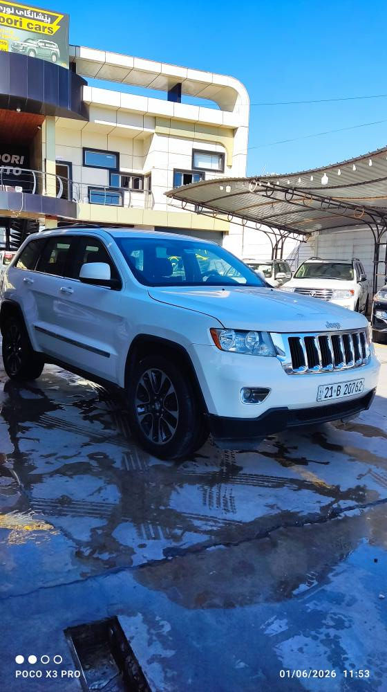 السلام علیکم    ***********📞
مکان سیارە   سليمانية 
سعر سيارة 179 وةرقة بى مجال  
جيب گراند جيروكى 2012  لون ابيض امريكى  4×4 
سنوية شغلات جديد  تحويل وكالة شرط ثانى يوم  گير و محرك بشرط مامفتوح صور صونر موجود بلمنشور السليمانية, العراق
