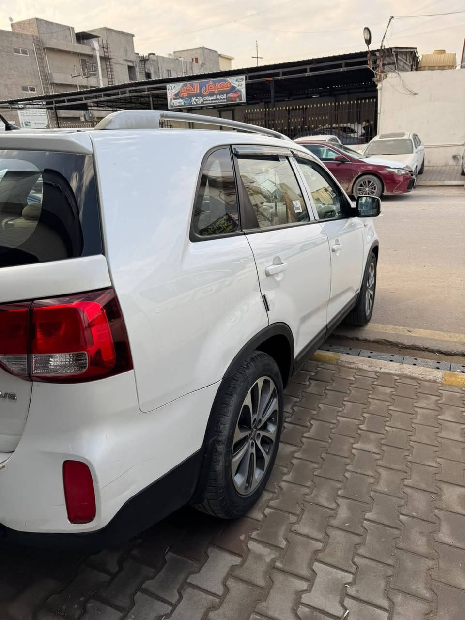 السلام عليكم..
للبيع

سورنتو 

الموديل| 2015 

وارد خليجـي 

سيارة مكفولة من الصبغ 

| المواصفـات | 

نص فول  

ثلاث قطع تبريد

7 راكـــب 

كامرا خلفيه 

تو ويــل 

6 سلندر 

نظامين ECO + عادي 

————

السـعر 188 و بيها مجال

للتـواصل

‭0774 805 3946
