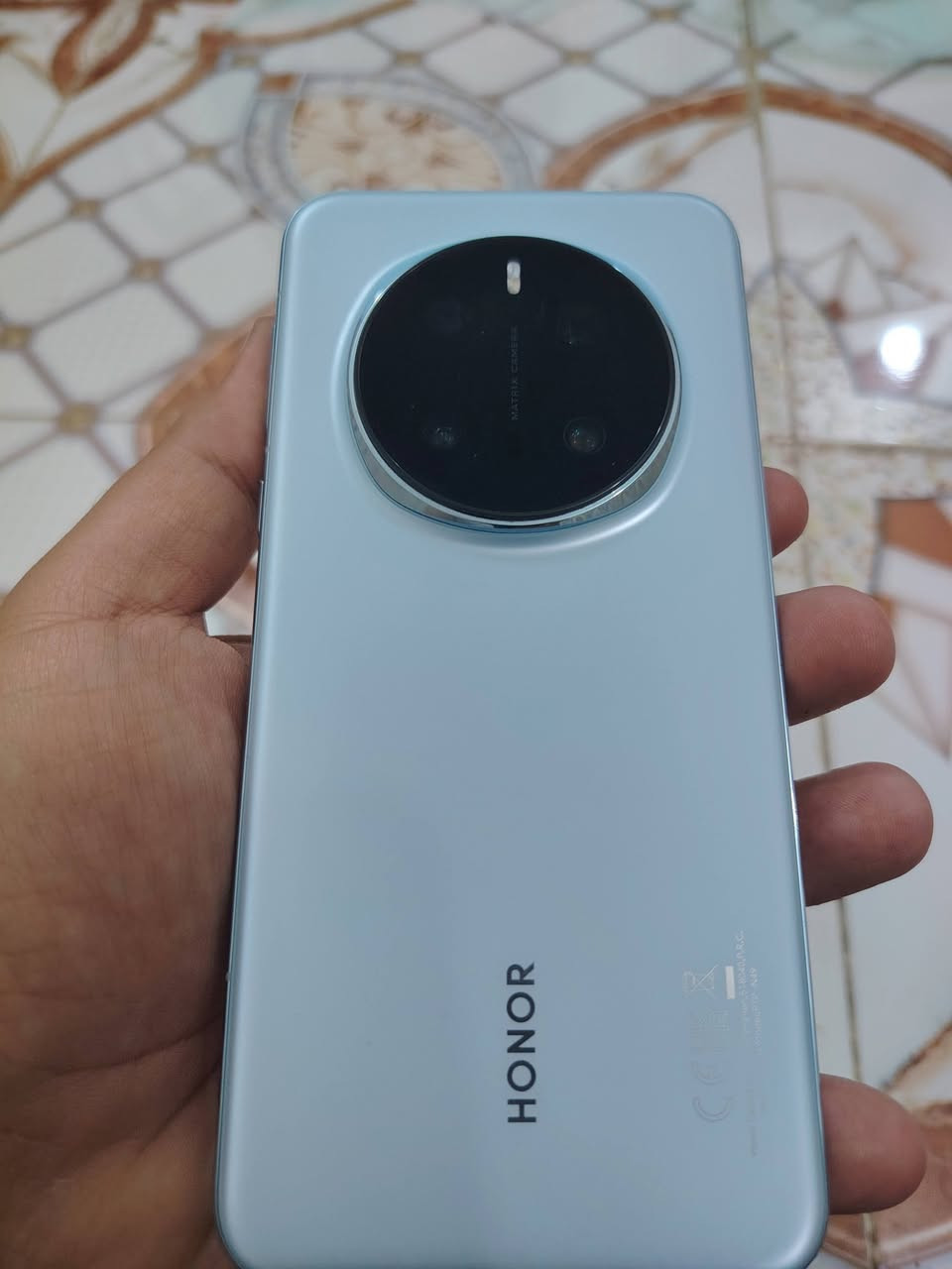 هونر ماجك 7 برو 
512 نسخه عالميه كامل ملحقات 
فطر بالحساس بگد الشعره وبالطبقه الخارجيه 
غير مؤثر ع الجهاز السعر 650 ألف 
مكاني ناصريه مركز


**إذا كنت صاحب هذا الإعلان وتريد حذفه لأي سبب، رجاءا أرسل رسالة إلى الدعم الفني**