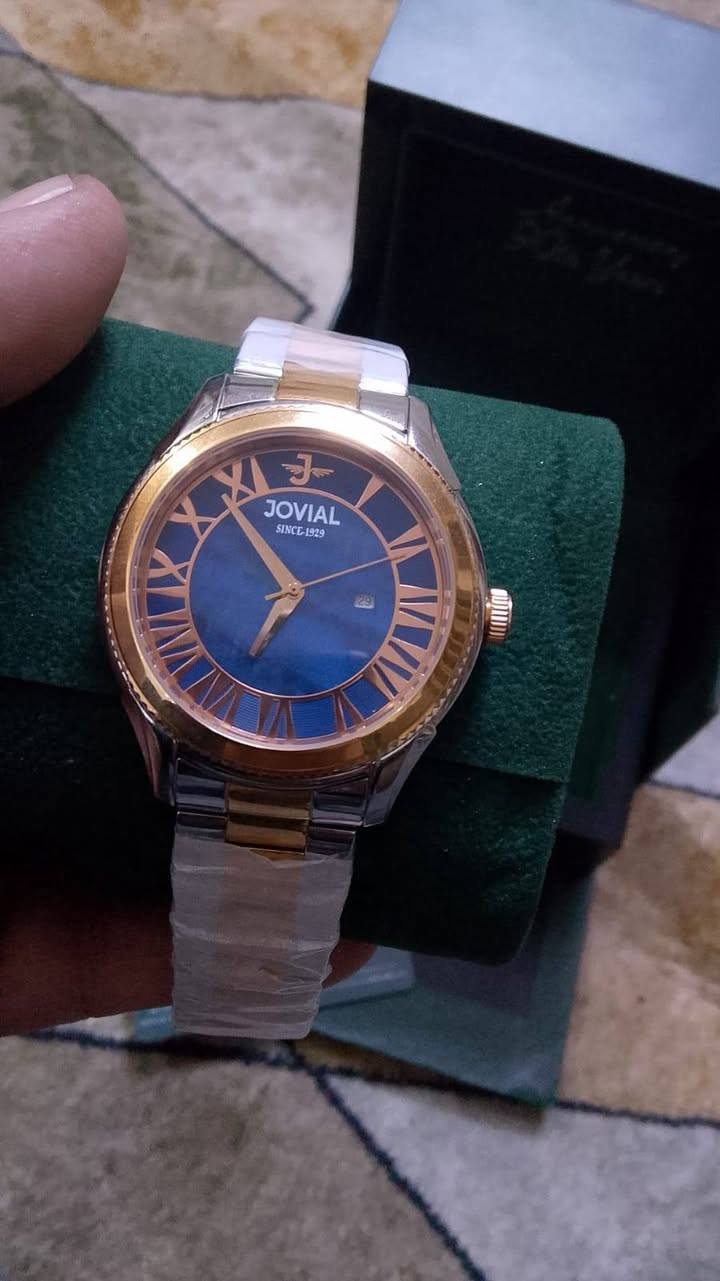 السلام عليكم..مجموعة ساعات اصلية كل ساعه وسعرها..واتس ***********
