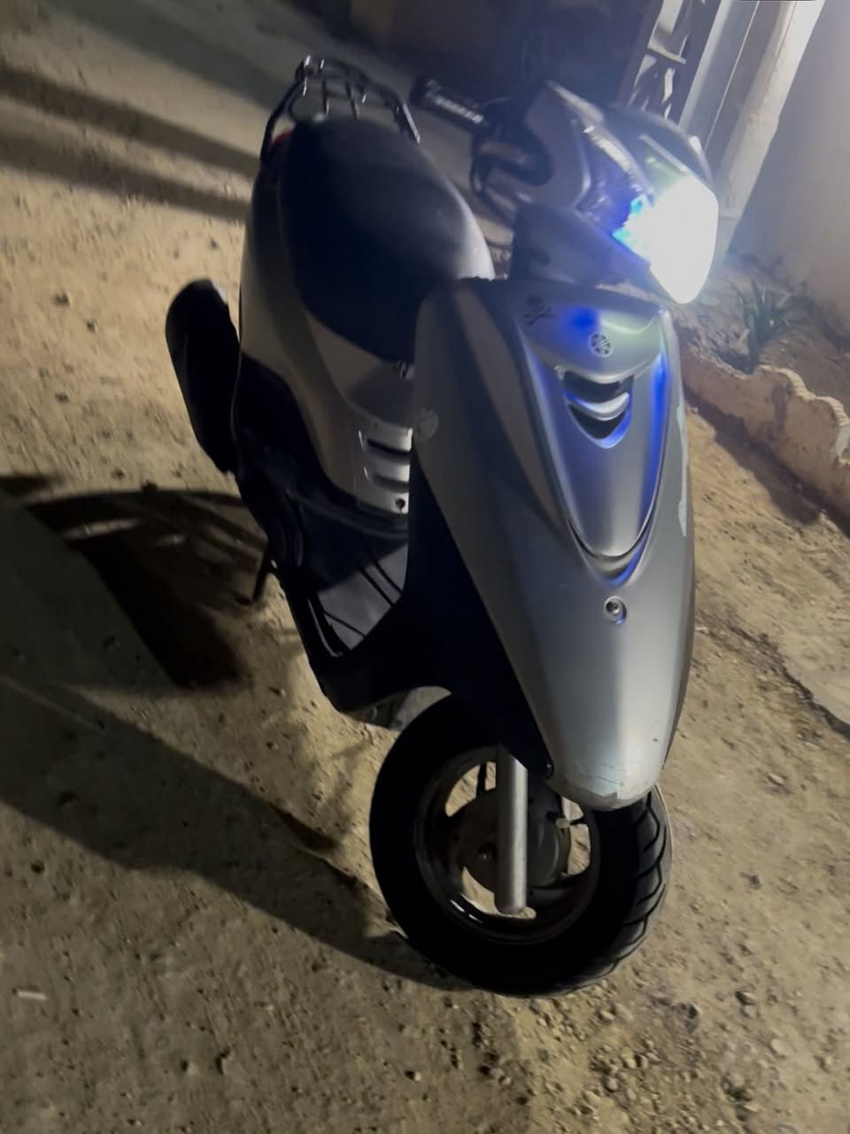 السلام عليكم بريز يوماها للبيع موديل 2013ماطور جديدالسعر 850وبي مجال للاستفسار ***********
