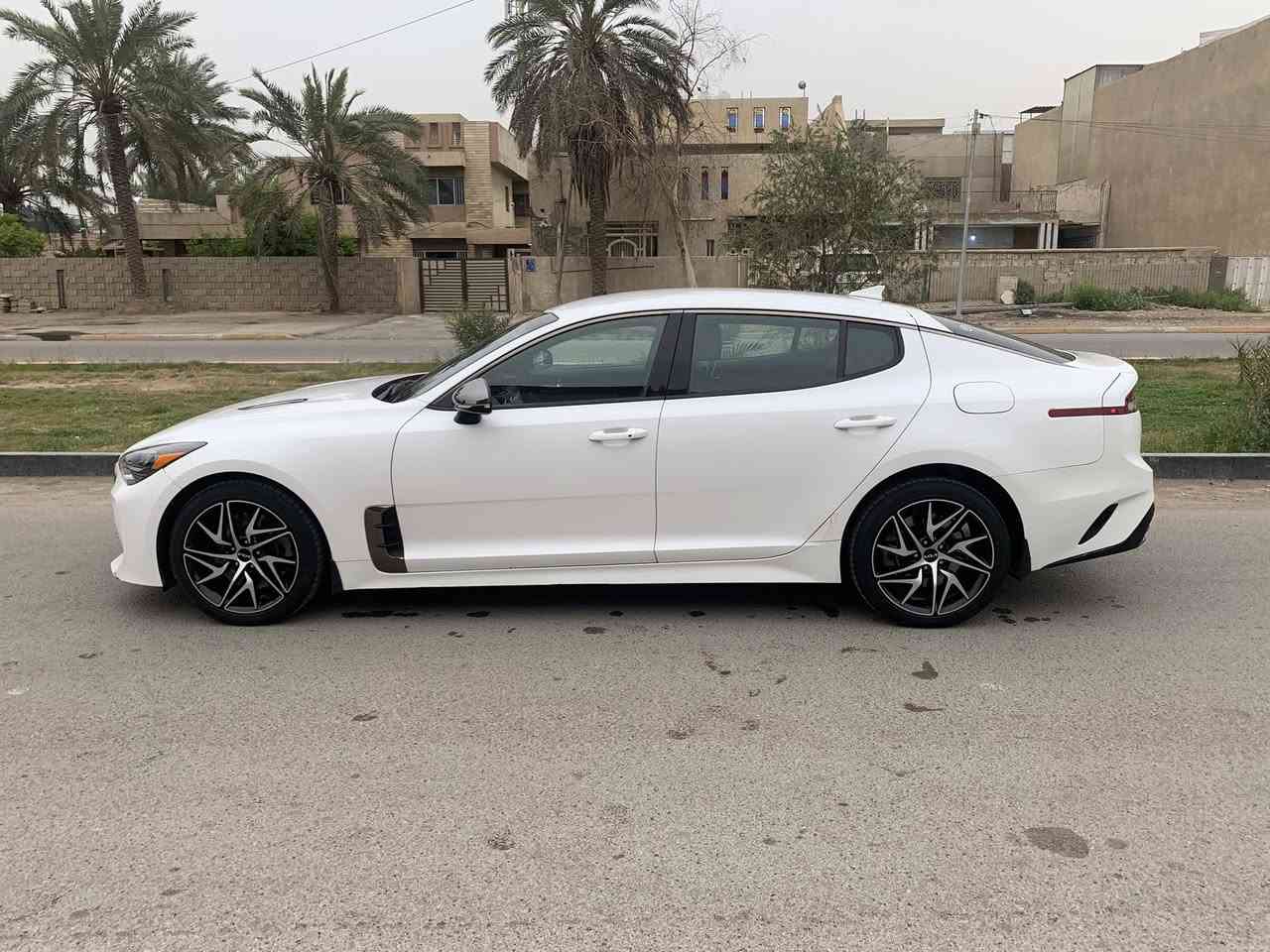 للبيع  Kia Stinger 2022 Gt-line
سيارة نظيفة جداً .(2500T)300 حصان

 • الموديل: 2022

 • الفئة: GT-Line

 • وارد: أمريكي حادث سرقه 

 • جاملغ مفتوح او راجعين شادي نفسه 

 • بنيد كلير فقط من امريكه

 • السيارة فول كامل ما عدا الفتحة

المواصفات:

 • كشنات كهرباء

 • تدفئة كشنات

 • تدفئة ستيرن

 • رادارات 360 درجة

 • حساسات أمامية وخلفية وجانبية

 • كامرة خلفية

 • اوتو هولد / بريك بصمه/اوتو ستارت ستوب

 • قيادة شبه ذاتية

 • تحديد مسار

 • خريطة / نفگيشن

 • شاشة كبيرة

 • تشغيل بصمة/بصمه ابواب/تشغيل عن بعد

 • وضعيات قيادة

     •      ترحيب عنده الاقتراب مري طي اوتو 

مكاني بغداد جميله سعر 182 مجال قليل حك جيه

***********
