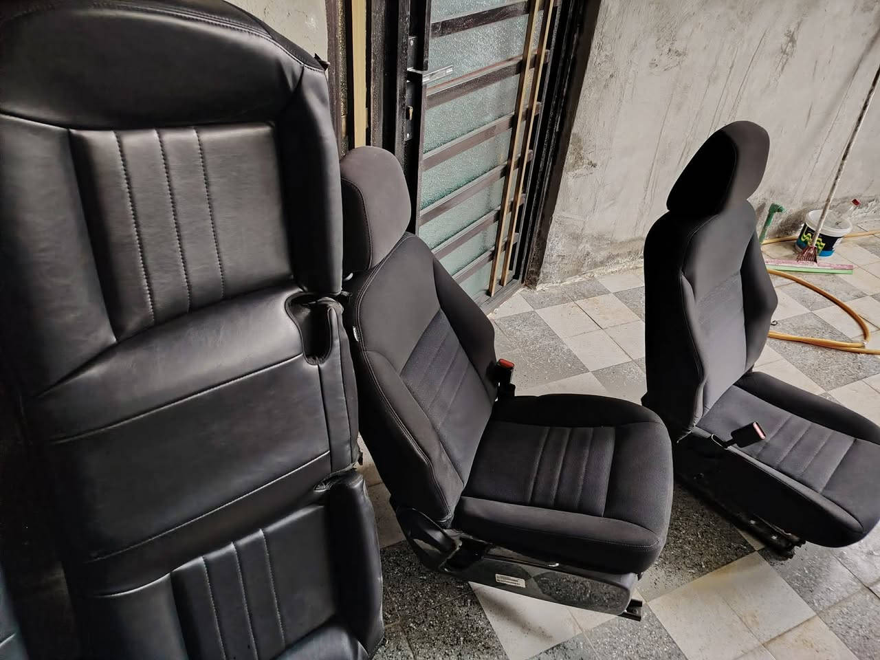 سلام عليكم كشنات للبيع ب٢٠٠ لف وحساسات مال كصه ب٦٠لف العنوان نجف ***********
