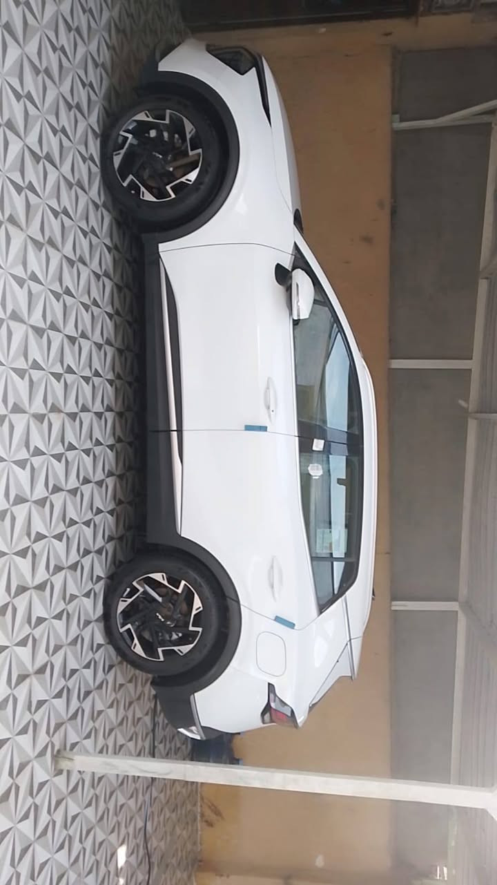 السلام عليكم سبورتج مديل 25فول ماعده فتحه ماشيه 10تلاف بحالت لوكاله ستفسار تصل عله رقم ***********
