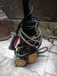 فاره غسل مستخدمه سعرهه ٥٠ الف هاتف ٠٧٨٦٨٨٢٨٤٨٤ الاسيا ٠٧٧٠٨٨١٥٠٠٨