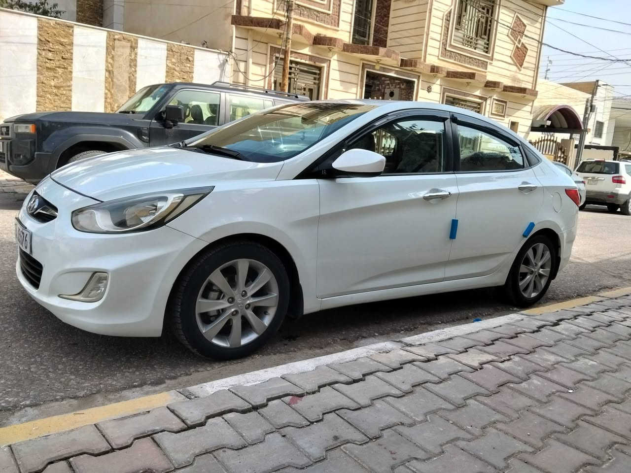 السلام عليكم هونداي اكسنت خليجي موديل 2014 محرك 1600 رقم كربلاء بسمي السياره فول مواصفات  بيه ضبغ بسيط بين البابين جهت الصدر بس والباقي مكفول السياره جاهزة محرك كير حداديه تبريد السعر 102 وبيه مجال للطيبين ملاحظة مكلف بل نشر اتصل ***********
