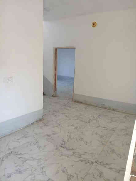 يالله بيت للبيع المساحه 145 متر مربع سند ٢٥ قرار محكمه غرفه او صاله استقبال مطبخ او صحيات داخليه او خارجيه البناء درجة أوله صب كونكريت مسلح نزال او سكف طابوك كلش قريب عل شارع خدمات كامله مي كهرباء مجاري العنوان كربلاء طوريج شارع الحوالي خلف مطعم قنديل السعر 50 معه مجال للشراي

مراجعت مكتب الابداع العنوان شارع الحوالي قرب مطعم قنديل *********** /*********** واتساب تفاصيل أكثر اتصل
