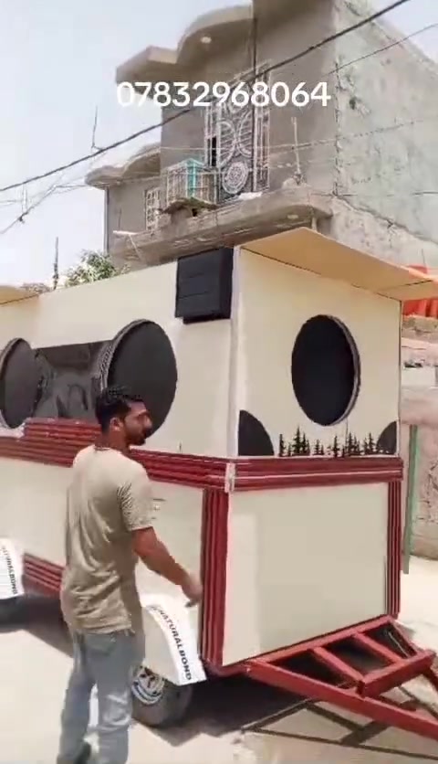 سلام عليكم مطعم متنقل حداده درجة اولى ***********السعر على الخاص كامل المطعم هوه وغراضه
