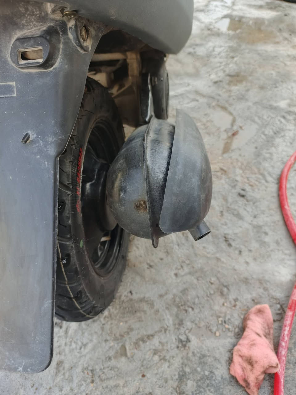 بطة موديل 99
شلعة ومعدل 
محرك ناعم ومامفتوحة 
وصل موجود 
تفاصيل اكثر خاص ***********وبي واتساب
