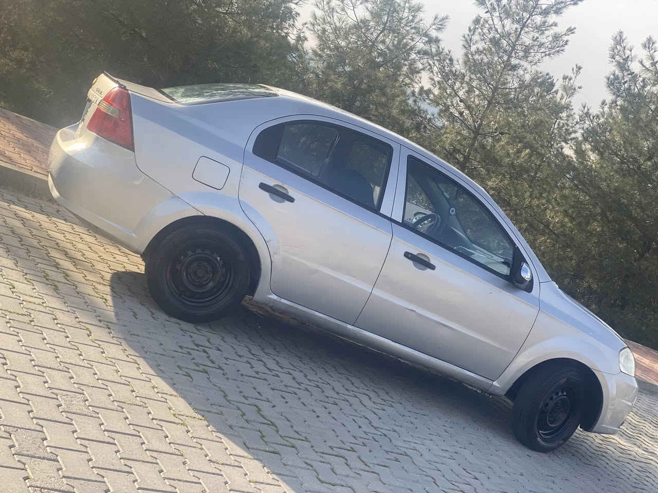 ئه ڤيو گيرعادي مه كينه گه وره موديلي٢٠٠٩ گيرو مه كينه به شه رتي فيته ر ٣پارچه ي بو ياخه له سه ر كال بونه وه پيشو دواي كه پسه ده عمي نيه ره قه م و سه نه وي تازه ته بريت سارد و گه رم له سه ر سويچ سه ياره كه مالي دوسته هه موو گياني به شه رت 
***********
