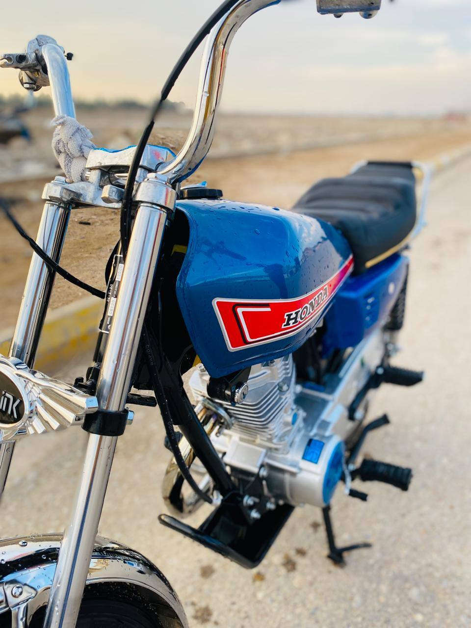 للبيع نامه شلامجه تعميره صارلها 12 يوم كفاله عامه غراض كله مختم من سيد خلدون كله اصلي اوراق سكنر 7 طبق الاصل نضافه 100/100 هسه عمرتها السعر خاص ***********
