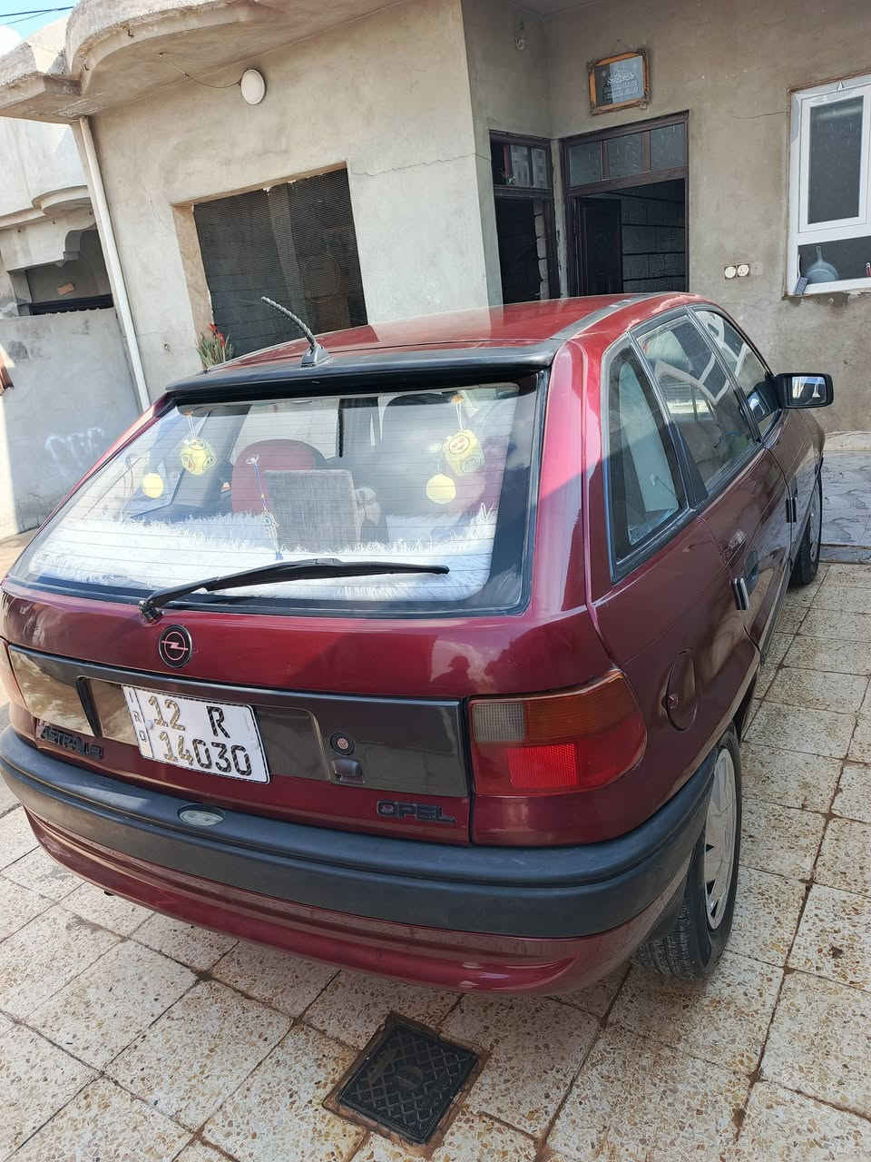 السلام عليكم استره موديل 92 نينوى شرعي اني حجم18 مابي صبغ بس دوائر ودوسات سياره جديده مابي اي نقص شراي خابرني *********** بي واتساب
