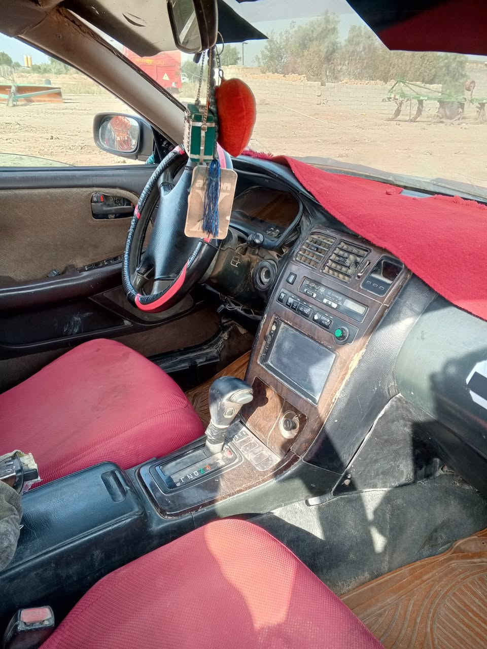 مارك موديل 92 بيها كصه حوض مكينه مستحقه. حداديه وتايرات وكهربائيات شغاله گشرتها حلوه بدون خياس وكاله عامه بسمي كير يشلع شلع راعيها الشرعي شطره مكاني دوايه السعر 27 وبيها مجال بسيط
