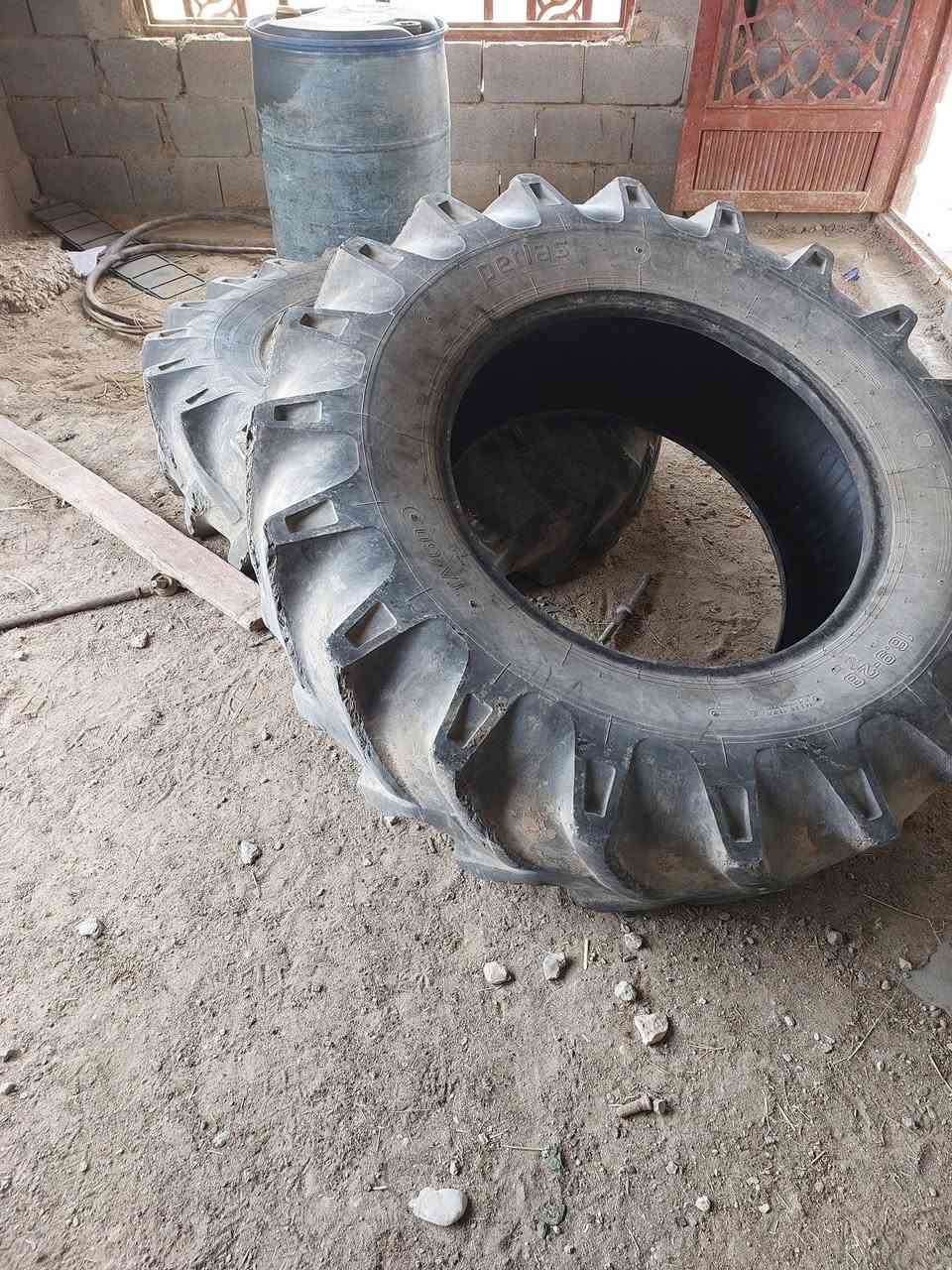 تايرات ١٦ نص عمر للبيع السعر ٣٥٠ مكاني كربلاء الحسينيه ***********
