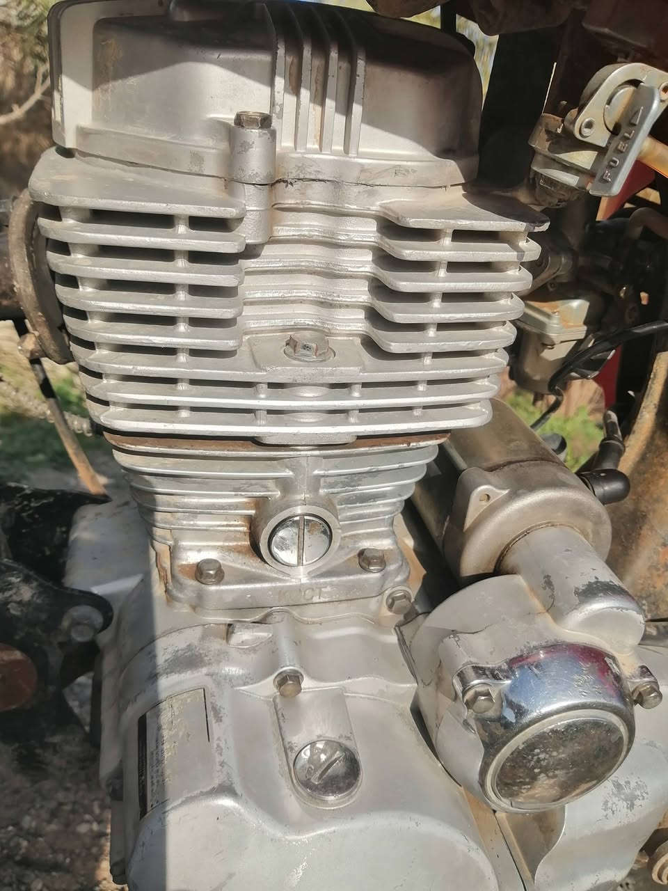 السلام عليكم..
يوجد موطور للبيع.
خمسة5 گير
گهربائياتو كله شغاله. 
سلف شغال. بسعر 250الف وبي مجال.


**إذا كنت صاحب هذا الإعلان وتريد حذفه لأي سبب، رجاءا أرسل رسالة إلى الدعم الفني**