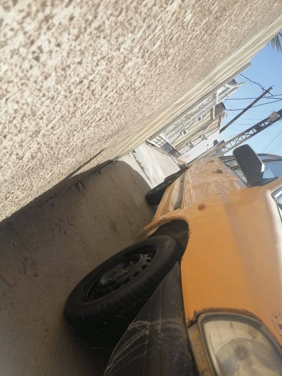 السلام عليكم للبيع سايبا موديل 2011 نضيفه سنويه لحد 28 رقم بغداد الاماني كير نضيف محرك مال برايد بي خيط تبخير ناعم كلش كهربائيات كوله شغاله بيه شواصي واحد بي فطر حلوه نصبته حلوه تخم تاير جديد بيه خياسات بسيطه عليه هيئه سنتين عل مشتري غرامه مصفره السعر 19 ورقه وبيه مجال بسيط مكاني بل اعظميه نهايه شارع عمر ***********
