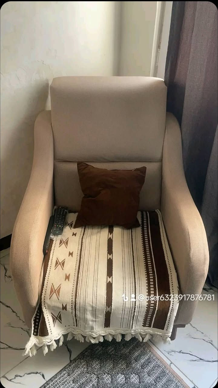 تخم 10 مقاعد نضيف سعره 350 مكان كفائات السيديه


**إذا كنت صاحب هذا الإعلان وتريد حذفه لأي سبب، رجاءا أرسل رسالة إلى الدعم الفني**