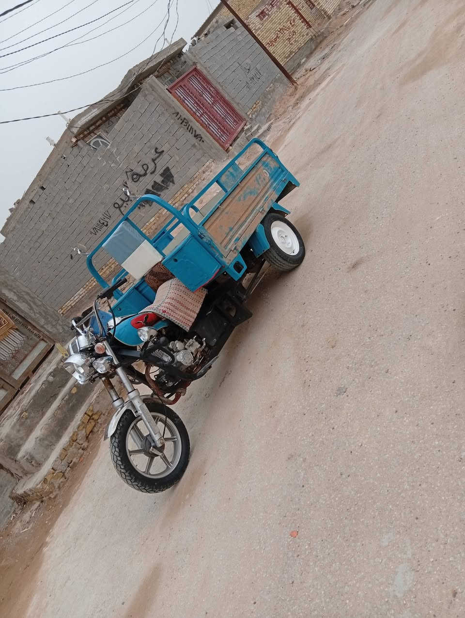 للبيع كربلائيه موديل23كلك ستوته كلش نضيفه كفاله عن سرقه سعر 1500وبيه مجال لل شراي مكان نجف***********
