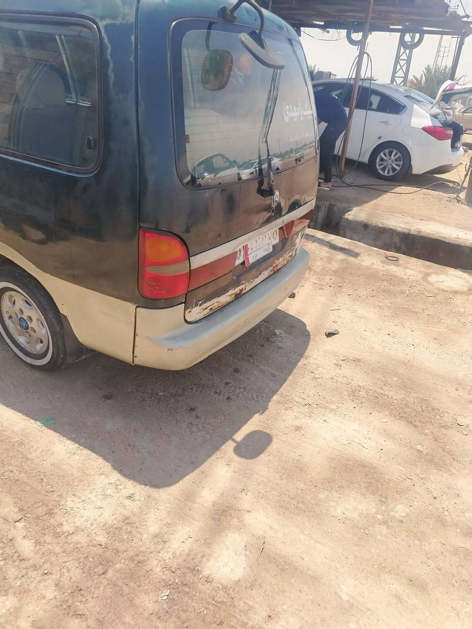 سلام عليكم سيارة البيع موديل 97عليه غرامت عل مشتري سعره 40بيه مجال ***********امكان االنجف ام عبسيات
