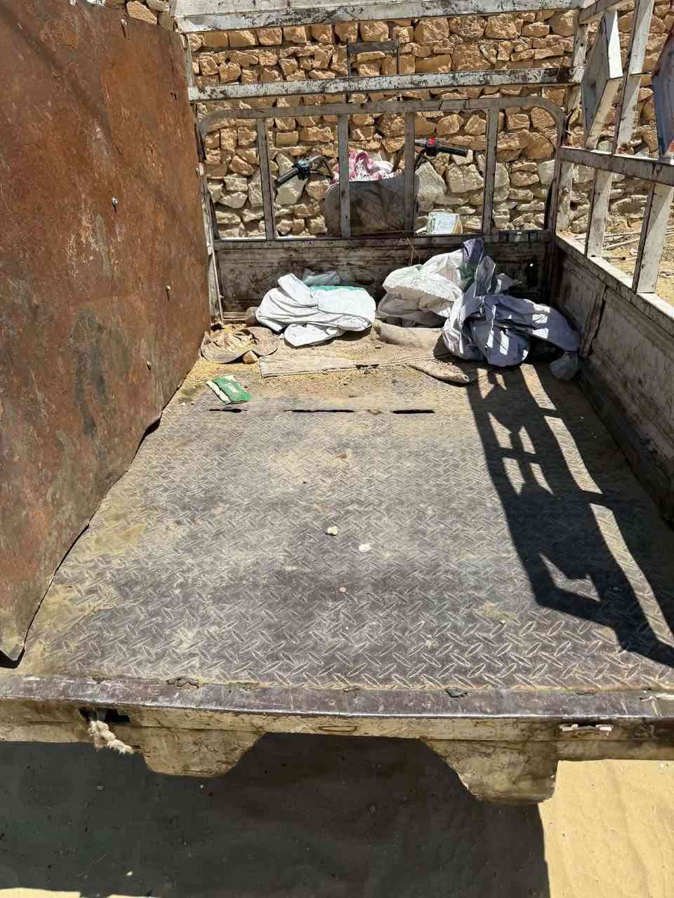 السلام عليكم ورحمة الله وبركاته ستوته للبيع  مجفته جديد دشبول دبلات جدد كاردن جديد بدي جديد تايرات جدد بس تشغل وتمشي. سعرهه 650 الف. للاستفسار الرقم‏‪***********‬‏ مكاني راوه
