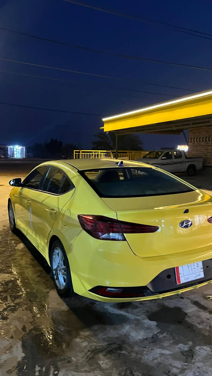 النترا 19 وارد كندي  (مكينه كايمه )
ضربتهه بابين وبيهه قطعه بارد بلجاملغ 
سنويه بأسمي
سياره فول بصمه فتحه 
***********
