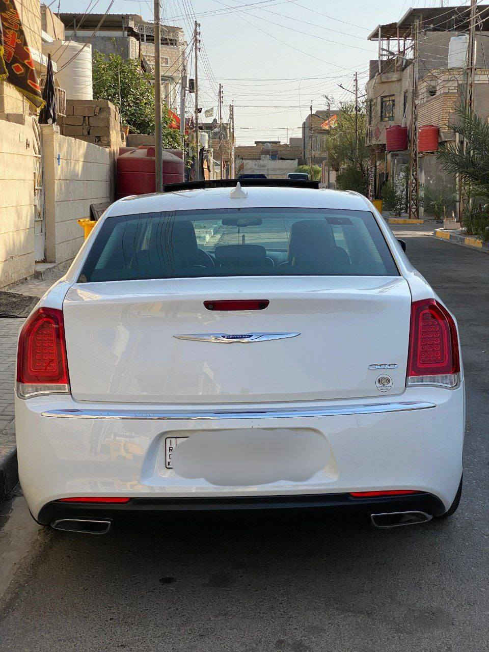 اوباما 18 لمتد
ماشيه 71 الف ميل 
بيه بكان سحب كارت وبكان بارد
بكان سياره البصره القبله 
رقم / ***********
