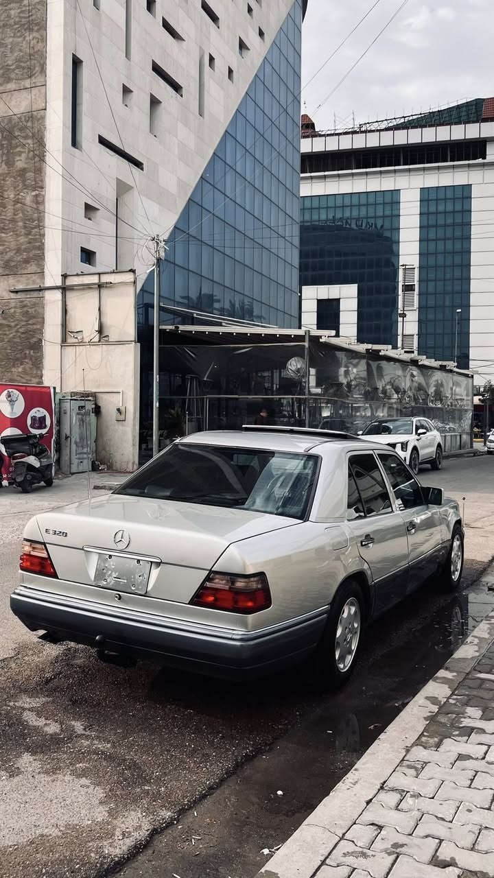 سلام عليكم للبيع بيبي شبح موديل ١٩٩٢ السيارة جاهزه و نضيفة
السعر ١١٠ 
للتفاصيل ***********
