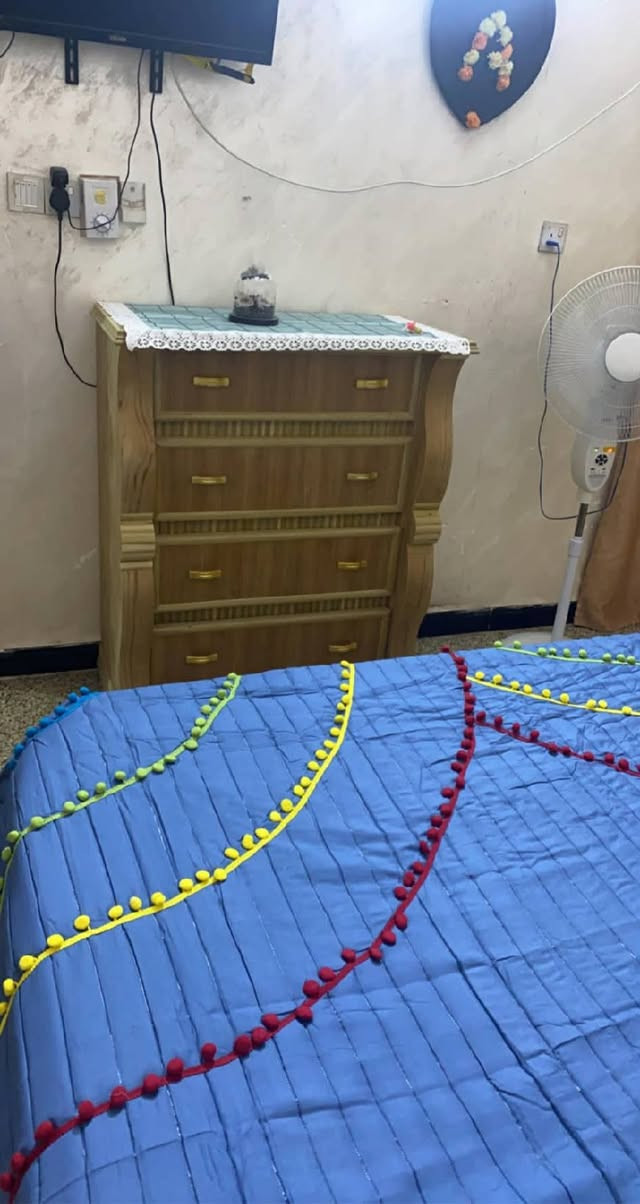 غرفه نجاره عراقي ممصبوغه ونظيفه كنتور ٥ باب
نظيفة جدا جدا 
السعر 800 وبيها مجال للشراي 
بابل الوردية خارج


**إذا كنت صاحب هذا الإعلان وتريد حذفه لأي سبب، رجاءا أرسل رسالة إلى الدعم الفني**