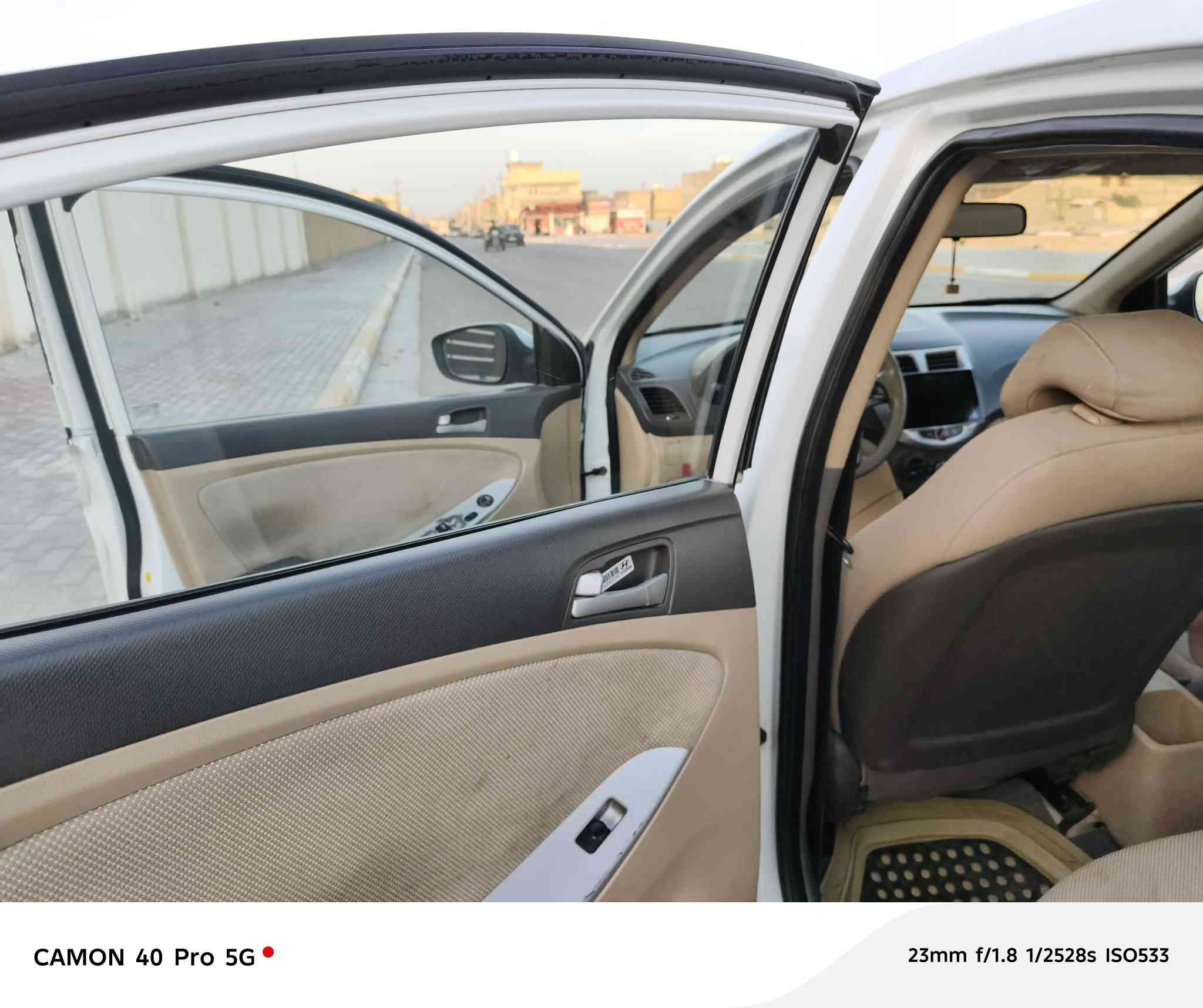 اكسنت موديل 2012 ضرره بسيط بدون لغود
محرك مكفول لا تنقيص ولاتبخير گير مكفول كهربائيات ماملعوب بيه كله بلادي 
تبريد ثلج مابيه نقص
عارضيه ب 98 ورقه وبيه مجال بسيط
عنوانه كربلاء اني مكلف بالنشر هذا رقم صاحب السياره ‏‪***********‬‏
