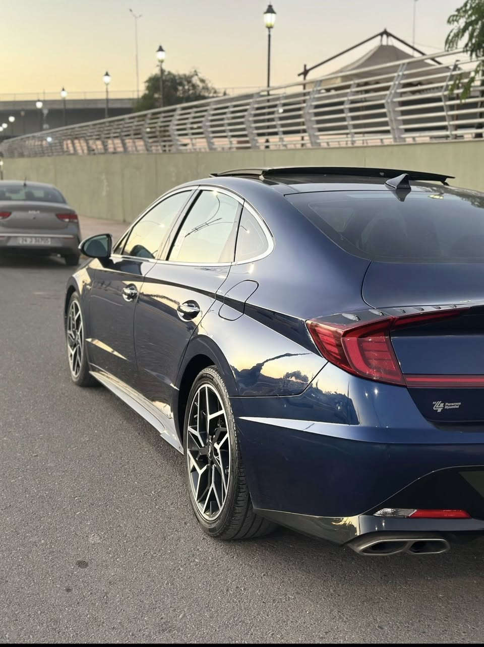 السلام عليكم بيع او مراوس حسب القناعة 
سوناتا ان لاين(2500) تيربو مرغوب 
موديل :2021
‏NLINE : الصنف
سعة المحرك : تتمتع سوناتا N Line الجديدة كلياً
بمحرك توربو GDi 2.5 يولد قوة قصوى تبلغ 290
حصاناً مع كير دبل كلج 8 نمر

اللون الداخلي : جلد وكنتاره رصاصي
نظام توقف تلقائي عند الرجوع
ويل كب NLINE 
‏BOSE  سستم صوت
أكياس هوائية: 10 (جميع الايرباكات اصليه)
المصابيح: زينون - إضاءة ليد- ليزر
‏carplay نظام-
لون نيلي
ماشيه 36 وقابل للزيادة 
رقم اربيل 
# الحادث جاملغ مبدل نفس اللون 
 شواصي مكينه كير كفاله
موصفات السيارة
نشغيل بصمه
بانوراما+تبريد قطعين+تبريد شاشة بيانو منفصل تشغيل عن بعد
قياده ذاتيه
تحديد مسار
تنبيه خروج عن المسار
نقطه عمياء
4 رادارات  2  أمامي و 2 خلفي
شاشه كبيره +كامره دواره دقه عالية
لايت زنون 4عدسات الانارة الداخلية لد
فول تحكم ستيرن
+كير بصمة +هاند بريك بصمه+أبواب بصمة
اوتو هولد +حجر بيئة بلادي
كشن السائق كهرباء +بالكشنات الامامية حضن سبورت
شحن واير لس
شحن السريع
دشبول دجتل متغيل الالون مع وضعيات القياده
٤وضعيات قيادة
نظام ترحيب عند الاقتراب
نضام اوتو هولد-12 سماعة داخلية
رادار جانبي بالمري +اشاير بالمري
مانع تصادم امامي خلفي
رقم ***********
