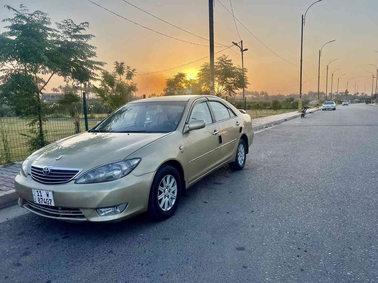 سلام عليكم للبيع تيوتا كامري 2003خليجي رقم بغداد دولي تحويل مباشر
مواصفات نص فول المعروفه 
محرك 6 سلندر 3000cc
تحكم مرآت 
شاشه كبيره اندرويد
كشنات جلد 
تحكم ستيرن جهة
وباقي المواصفات المعروفه 
السياره مصبوغه حزام جماليه بدون حادث قوي ولا تچية ولا گلب فقط جمالية لغرض اللون جارد 
السيارة گير ومحرك وصدر وتبريد وتخم تاير وكهربائيات شرط 
سعـر السيارة ٧٨ ورقة وبيها مجال بسيط جداً
مكان السياره صلاح الدين - قضاء الضلوعيه 
للاتصال والاستفسار 
***********
‏‎***********واتساب
