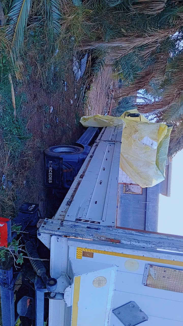 سلام عليكم البيع بدي اتيكو طول سبعه و 30 كاعيه حديد بدي جديد الاتصال عله الرقم ‏‪***********‬‏
***********
