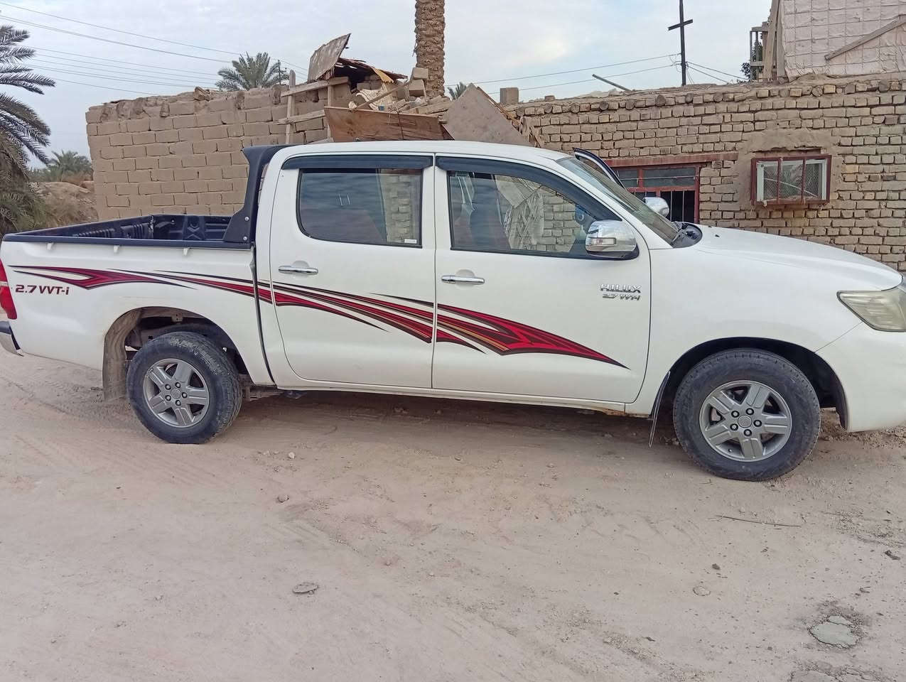 السلام عليكم سياره للبيع موديل١٤ السياره بسمنه استخدام شخصي باقي التفاصيل ‏ول رقم مالته بصره مكاني ناريه سوك الشيوخ‪0780 962 4048‬‏‏
