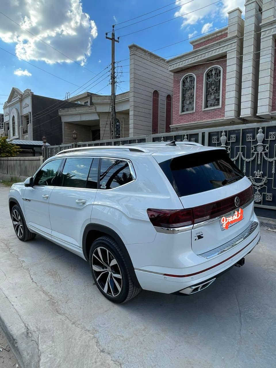 السلام عليكم ورحمة الله وبركاتة 

VolKswagen  Atlas SEL Premium R_Line  2024

عداد المسافة : 29000 الف مایل 

ضرر : فقط جاملغ وشويه بنيد بدون داخل شرط فحص

ارباك ضارب 

دعامیە مبدل بلاد شريكا 

اعلی المواصفات  atlas 1/1 :

سقف بانوراما

داتاشو 

بصمة تشغيل

بصمة أبواب

تشغيل عن بعد (Remote Start)

صندوق شفط كهربائي

رادار أمامي (تحديد مسار)

رادار جانبي (نقاط عمياء)

رادار خلفي (تحذير من الاصطدام)

كاميرات محيطية 360°

سستم سماعات FENDER

تحكم وضعيات القيادة Drive Modes 

اوتو بارك Auto Park

تبريد مركزي لمس

كشنات ميموري

اناره محيطيه اكثر من 40 لون

كشنات جلد

کشن تدفئة و تبرید

هاند بريك بصمة

Android Auto 

Apple Car Play 

مانع انزلاق+ABS

شاشة كبيرة لمس

حساسات خلفية+ كاميرا 

تحكمات استيرن

اوتو ستارت Auto start 

اوتو ستوب Auto Stop

السياره  رقم بغداد بااسمي

مكان: بغداد 

رقم:  ***********

سعر صور حادث خاص
