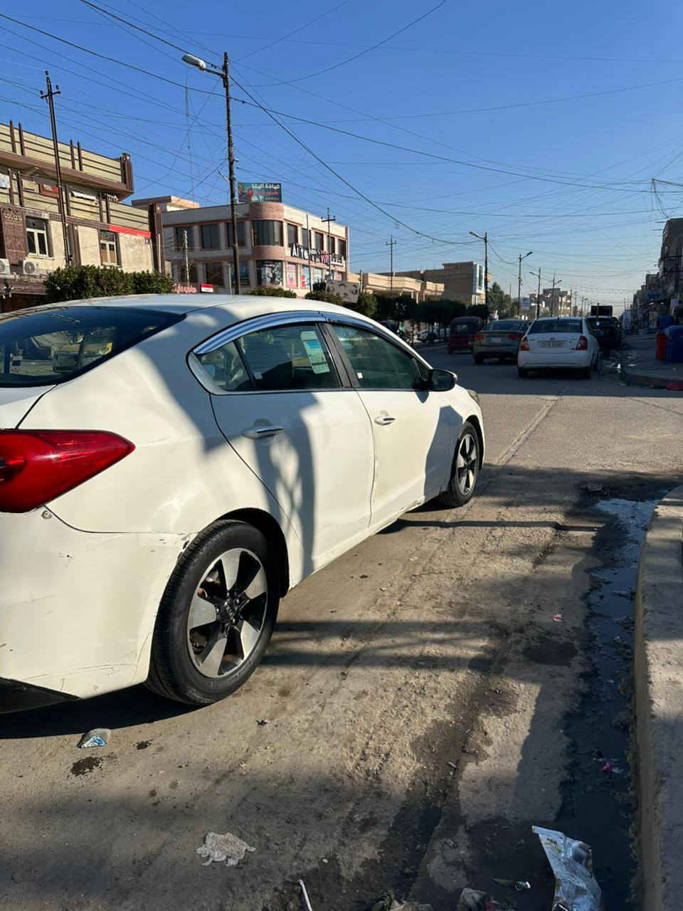 سلام عليكم
سيراتو 2013 خليجي رقم بغداد نكليزي 
فول مواصفات واحد ع واحد 
بصمه تشغيل وابواب
فتحه سقف شفتات بلستيرن 
مري شفط اشاير بلمري 
تبريد قطعتين بيانو 
شاشه وكامره وبعد بيه هواي مواصفات 
مكينه 1600دوش كير نضيفات 
سياره بيه چفيه كلش خفيفه ع صفحه سايق 
ومصبوغه عام وسونار بلمنشور 
مكاني بغداد الكاظميه سعر 80 وبيه مجال بصيط هـ *********** اتصال فقط ‏<تم تعديل هذه الرسالة>
