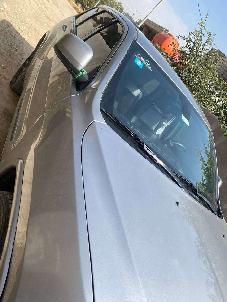 سلام عليكم 
مديل 20018
جيب فول مواصفات  
فتحه سقف 
جنطه كهرباء سياره فول الفول 
حادث جاملق وبنيد فقط 
لا داخل ولا شي ستخدام شخصي 
ما ماشيه سياره عله ايدي 
مكانهه بصره تواصل 
***********
