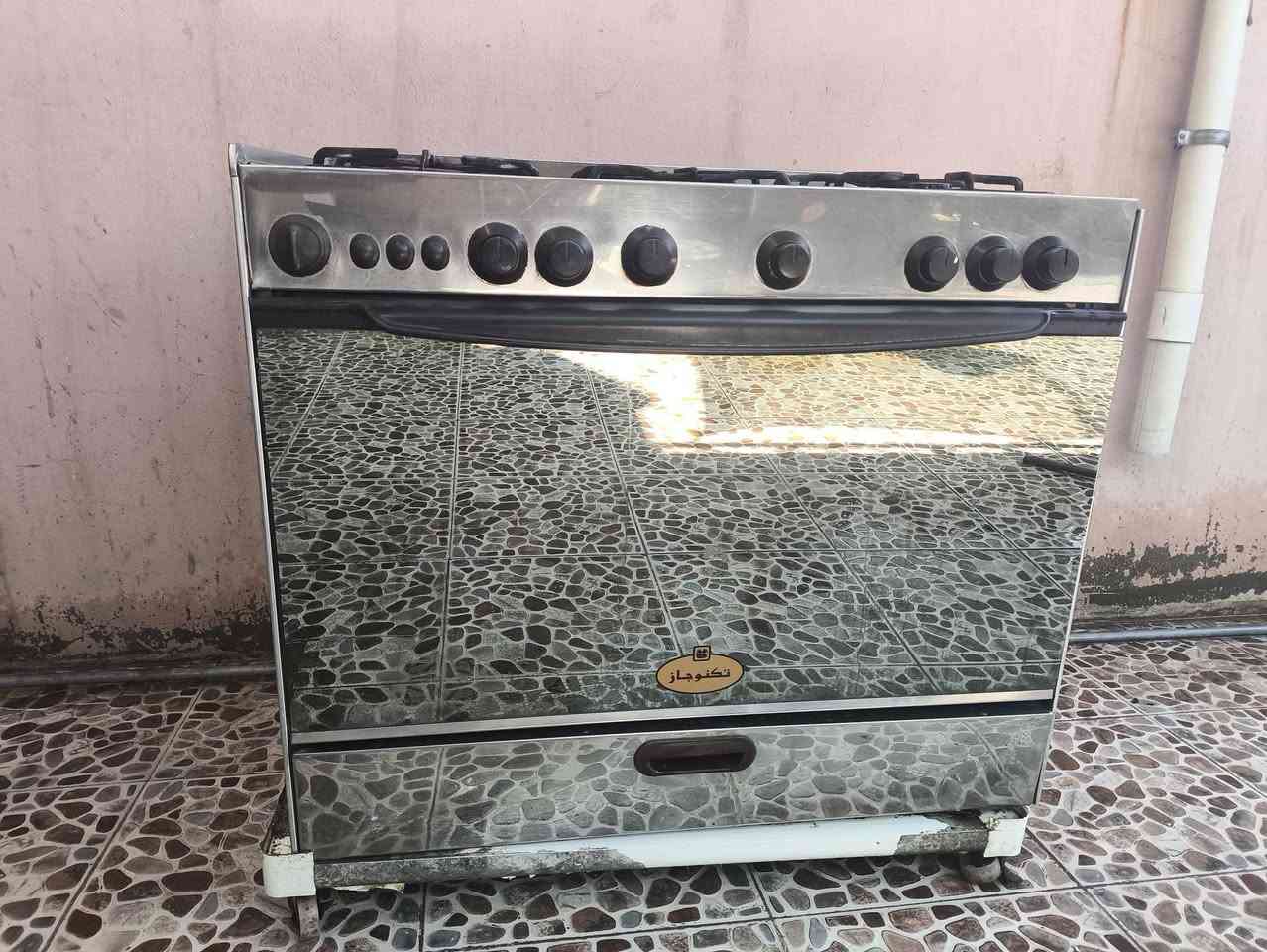 سلام عليكم ... طباخ تكنوجاز للبيع شغال كامل كل العيون + فرن شغال
كركوك حي نصر ، ***********
سعر 75
