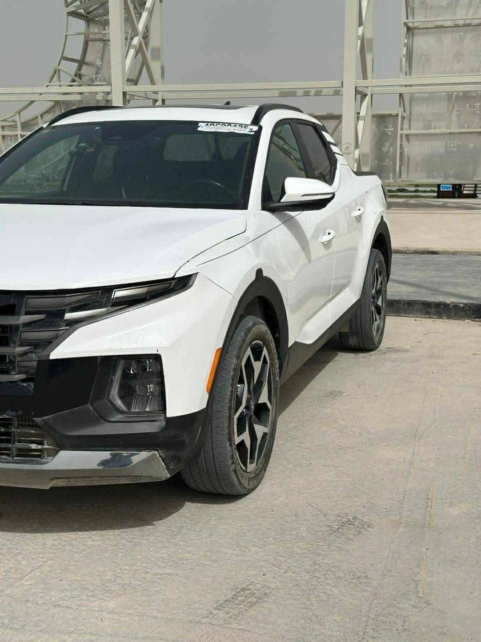 هونداي سانتا كروز 2023 ( Limited ) وارد أمريكي ليبل واحد حادثها موضح بالصور فقط خارجي وغراض الخارجيه وياها ندزت 
السيارة فول مواصفات 

اربع وضعيات قيادة ( Sport ,Normal,Smart,Snow )

اربع كاميرات محيطيه 360 درجة 

فتحة سقف 
محرك 2500 تيربو

كشنات جلد ( تدفئة و تبريد ) ثلاث درجات مع مساج 

رادارات 360 درجة 
كامرات 360 درجة 

نظام تحديد مسار و النقطة العمياء 

قيادة شبه ذاتية 

مثبت سرعة و تنبيه ما قبل الاصطدام  

شاشه تدعم ابل كار بلي واندرويد اتو 

كشنات تدفئه تبريد 

سايد بريك دكمه 
صندوق مغلق بقفل
شاحن وايرلس 
منفذ طاقة 220V
بعد مواصفات هواي
السعر ١٨٠ وبيها مجال او مراوس بأقل


**إذا كنت صاحب هذا الإعلان وتريد حذفه لأي سبب، رجاءا أرسل رسالة إلى الدعم الفني**