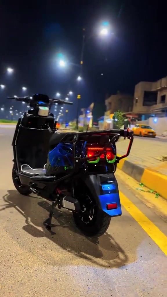 السلام وعليكم ماطور شحن اوباما شرط جديد لك مابي اي نقص شغل ومشي سعرا 700 او بي مجال بصيط للطيبين الرقم *********** ماكن ايسر  حي القدس
